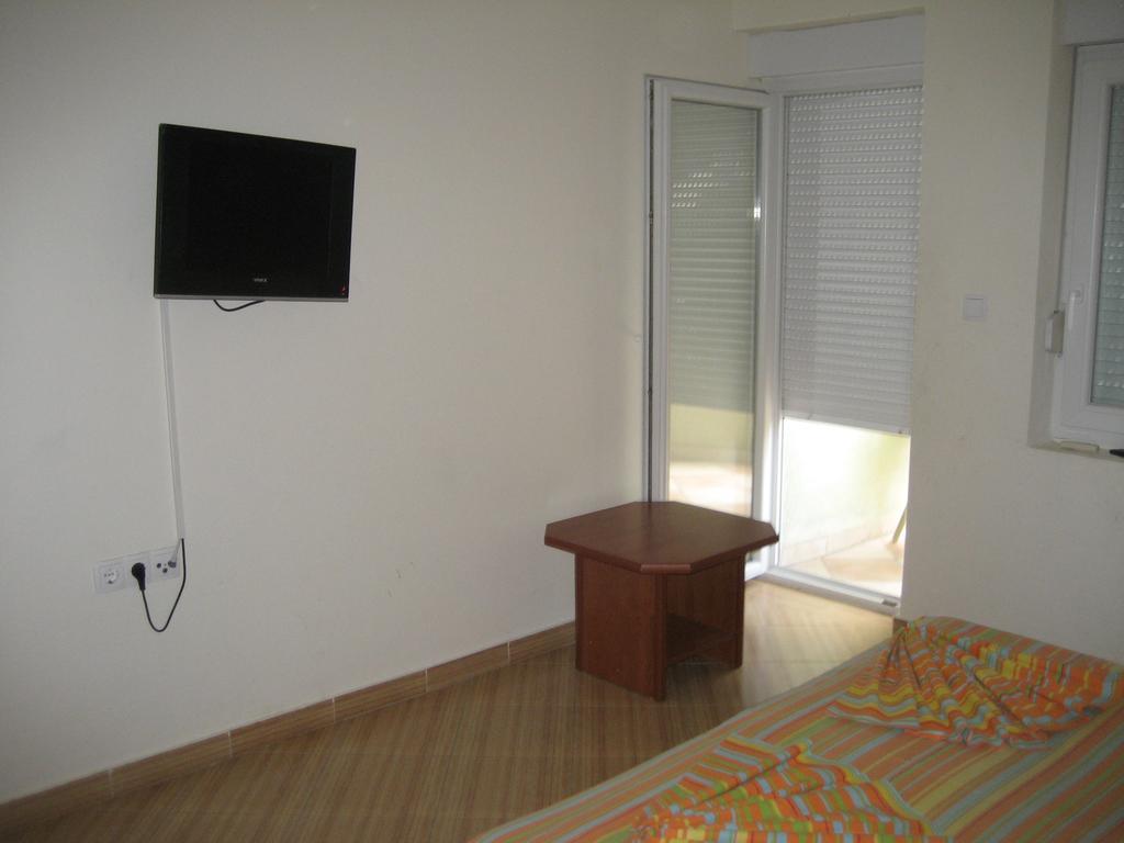 Guest House Vila Mimoza Ulcinj Buitenkant foto