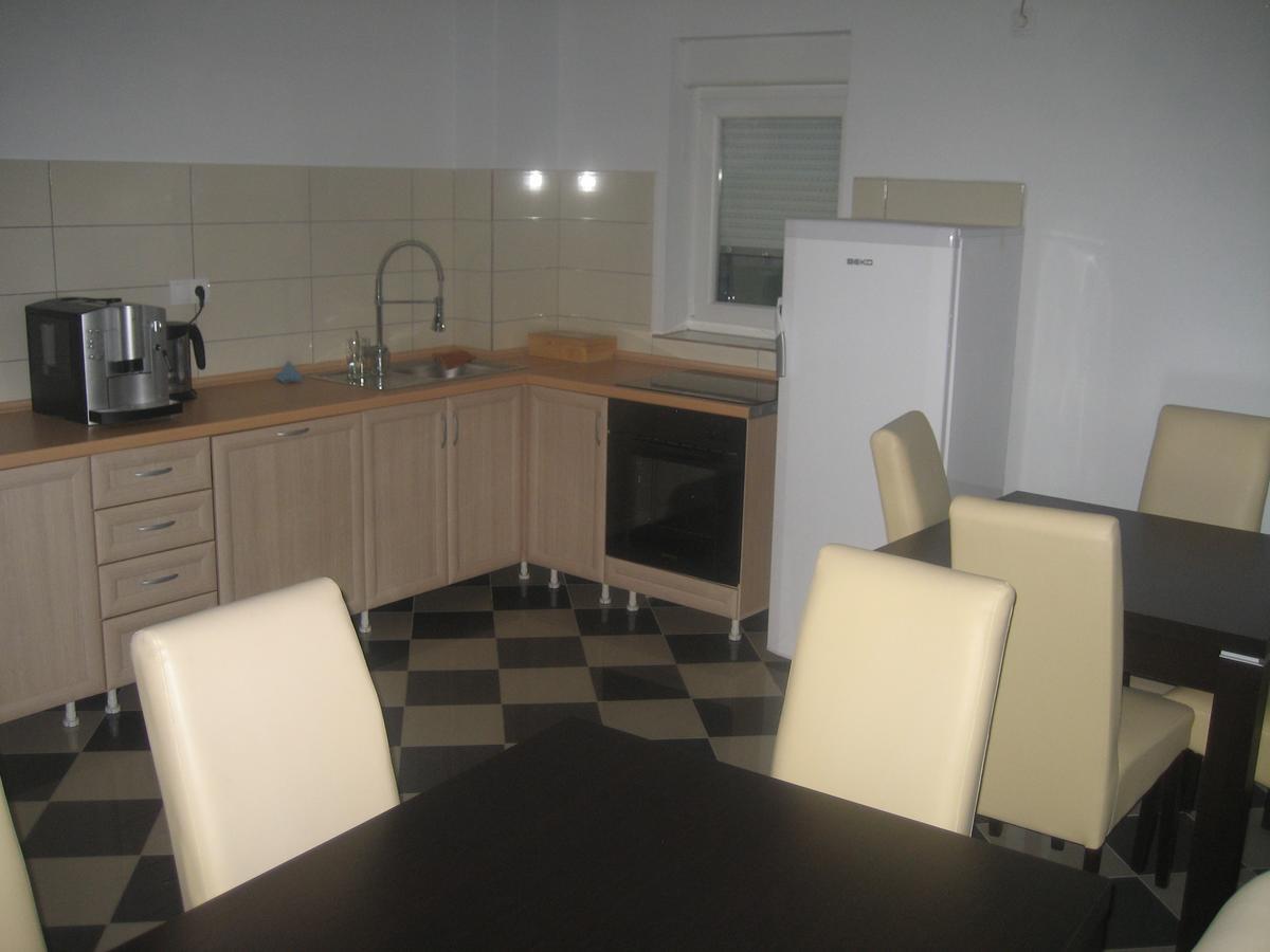 Guest House Vila Mimoza Ulcinj Buitenkant foto