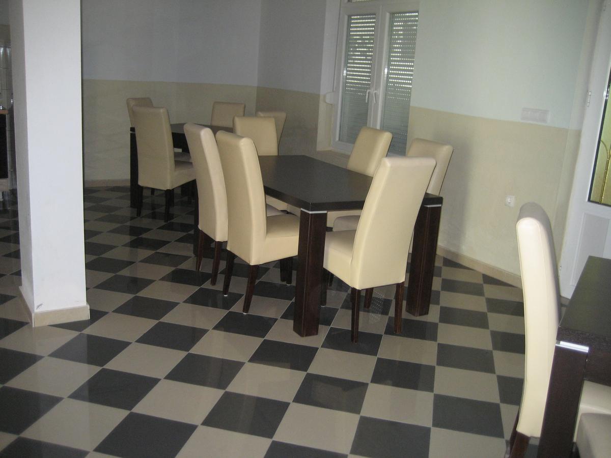 Guest House Vila Mimoza Ulcinj Buitenkant foto