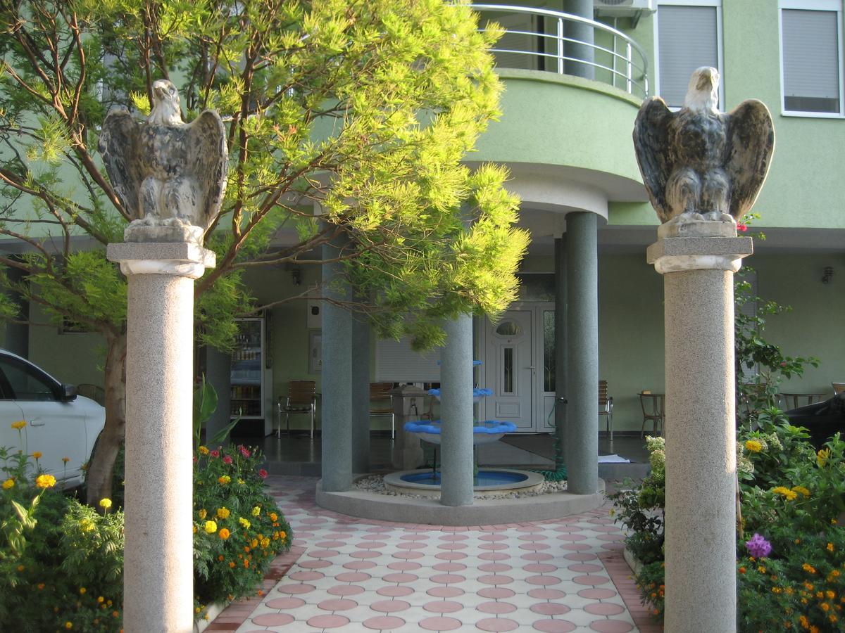 Guest House Vila Mimoza Ulcinj Buitenkant foto